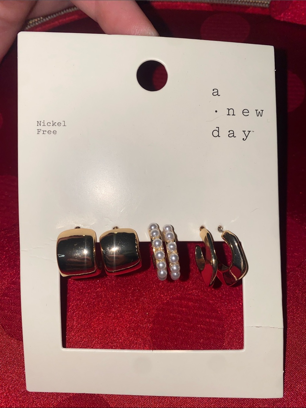 🐛NWT 3 pairs of nickel free earrings!